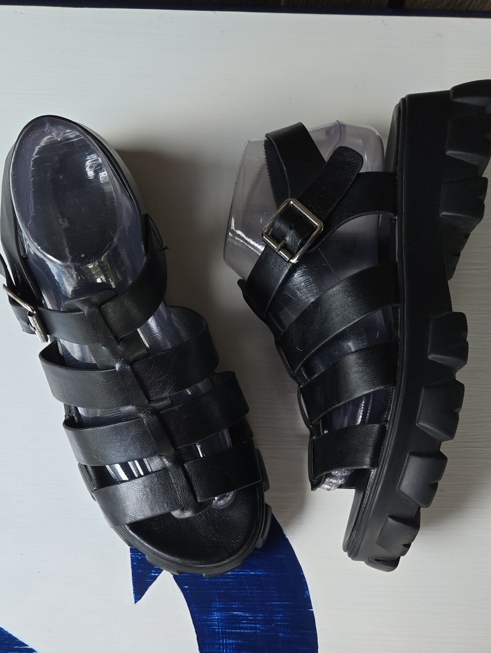 Lucky Step Black Leather Platform Fisherman Style Open Toe Sandals Size 9